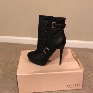 Black heeled boots